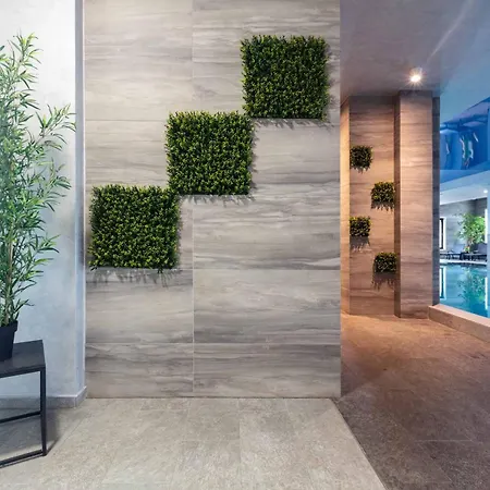 Burgas Residence 504 L Indoor Parking L Breakfast & Spa Available Апартаменты *