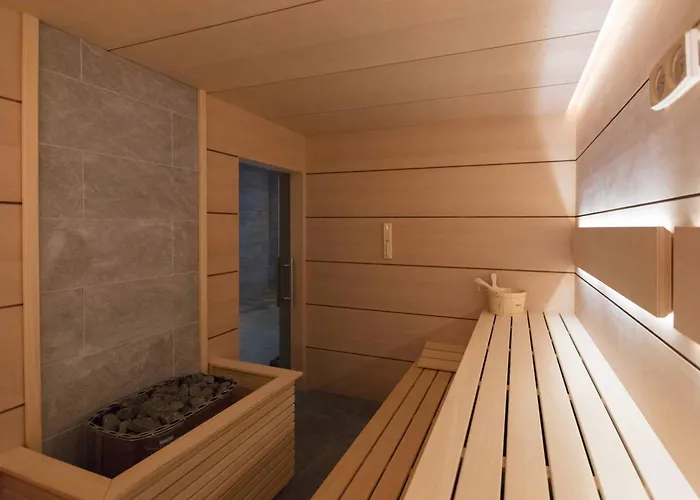 Apartment 504 L Indoor Parking L Breakfast & Available Burgas