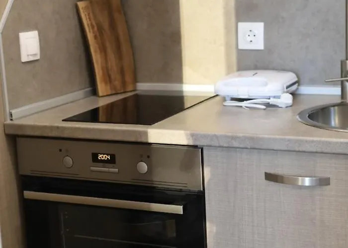 Apartment 504 L Indoor Parking L Breakfast & Available